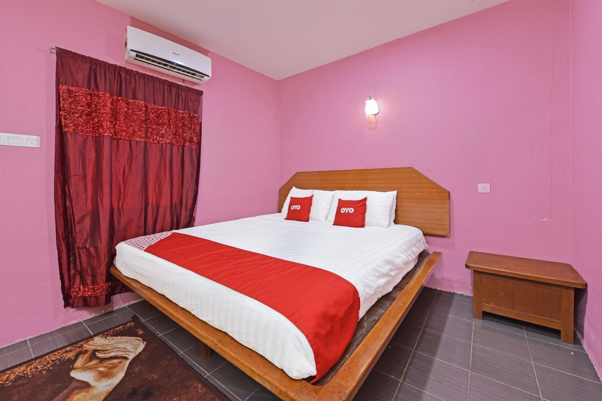 Oyo 90561 Awan Biru Motel Pantai Cenang (Langkawi) Exterior foto