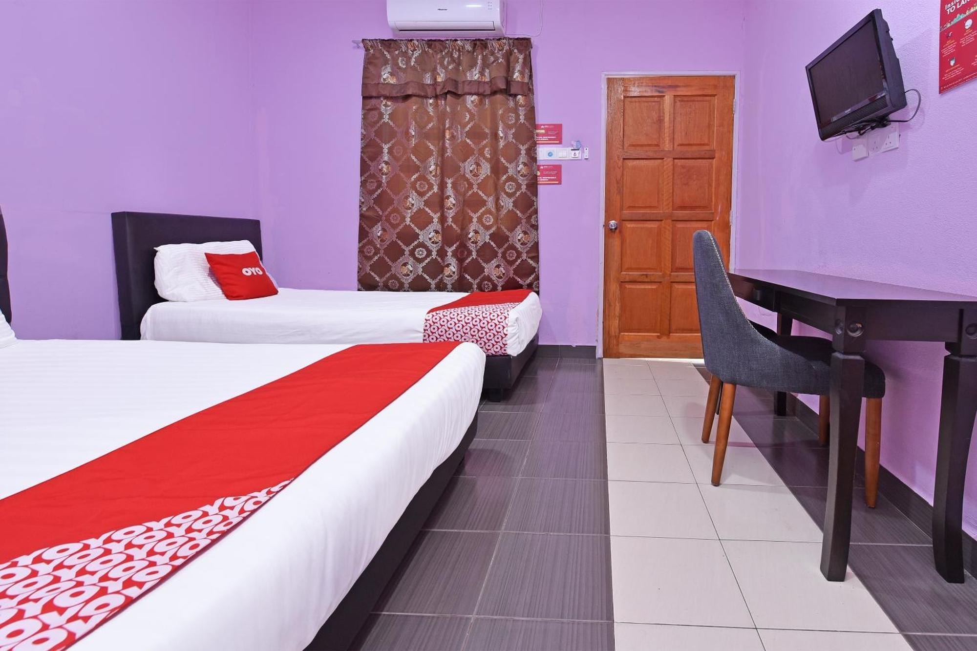 Oyo 90561 Awan Biru Motel Pantai Cenang (Langkawi) Exterior foto